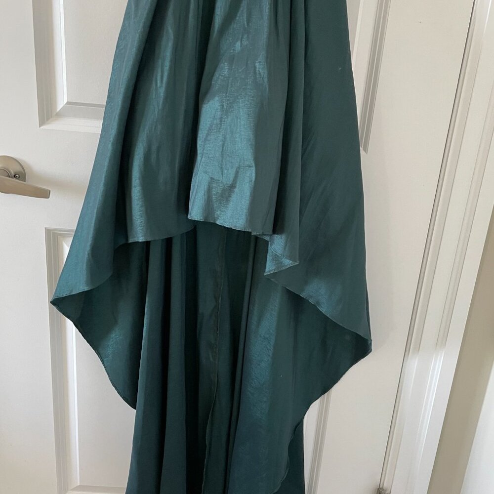 Dress - Picture 3 of 5